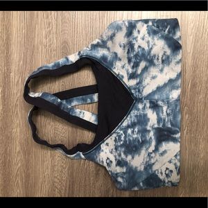 Lululemon sports bra